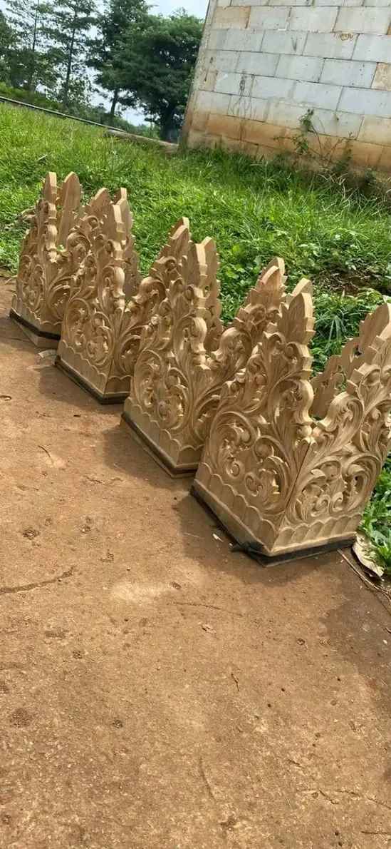 Konsol Kayu Jati